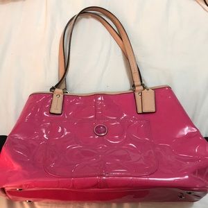 *SOLD* Glossy pink coach purse